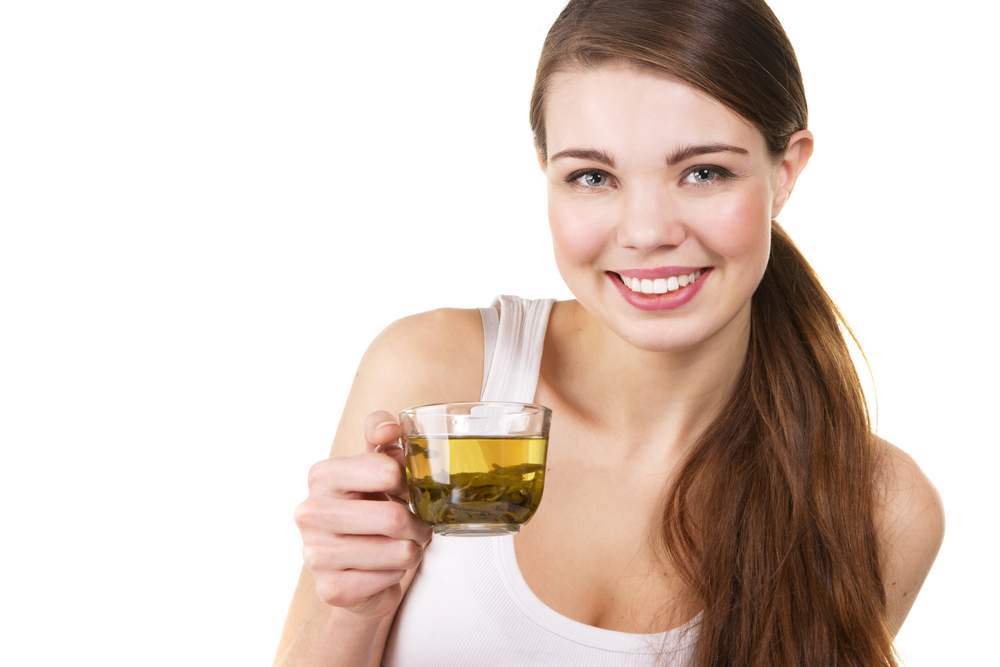 Lionesse-drink-green-tea-for-better-skin